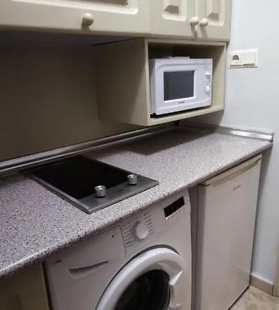 Apartamentos Serrallo, Parking Gratuito Y Cocina, Alhambra Y Playa-2